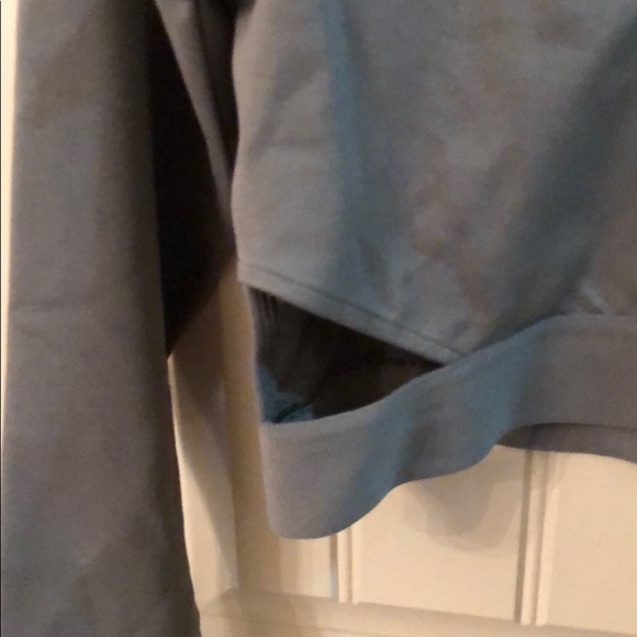 H&M crop top - Picture 2 of 4